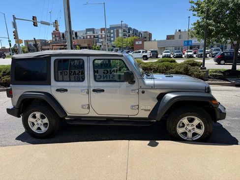 Used 2020 Jeep Wrangler Unlimited Sport S AWD/4WD image 4