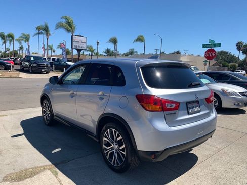 Used 2017 Mitsubishi Outlander Sport ES FWD image 4