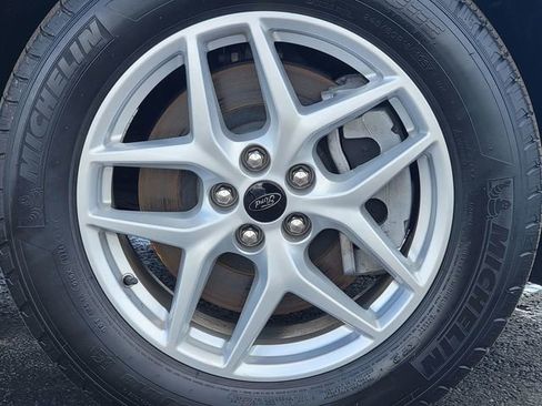 Certified 2024 Ford Edge SEL image 16