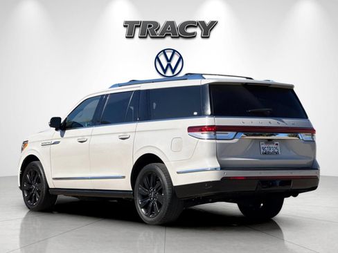 Used 2023 Lincoln Navigator L Reserve AWD/4WD image 6