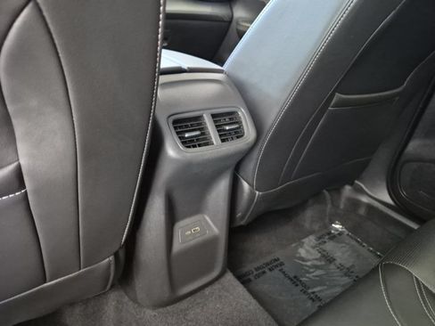 Used 2024 Buick Envision Preferred AWD/4WD image 23