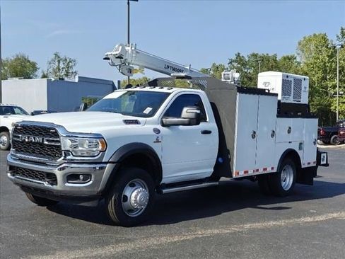 Used 2024 RAM 5500 Tradesman AWD/4WD image 23