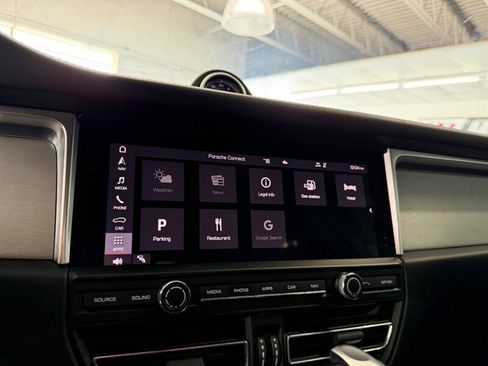 Used 2020 Porsche Macan Turbo image 49