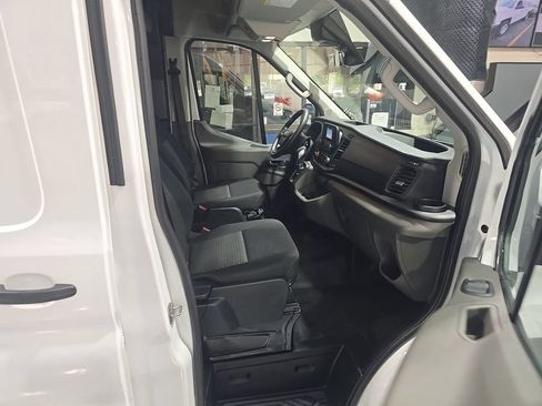 Used 2024 Ford Transit 250 148 Medium Roof w/ Exterior Upgrade Package RWD image 10