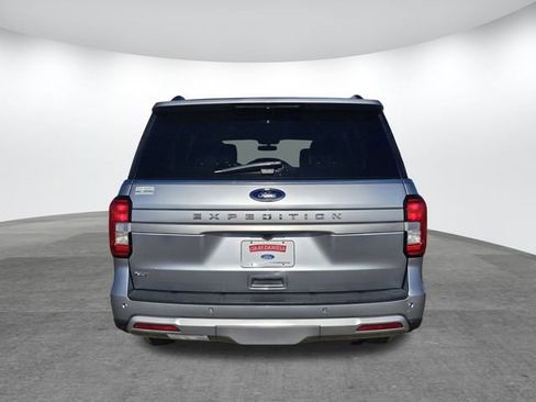 Certified 2024 Ford Expedition XLT image 5