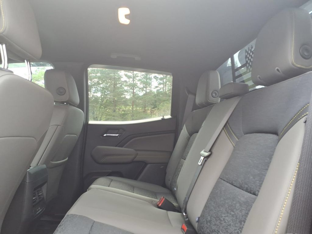 Used 2024 Chevrolet Colorado ZR2 w/ ZR2 Bison Edition AWD/4WD image 10