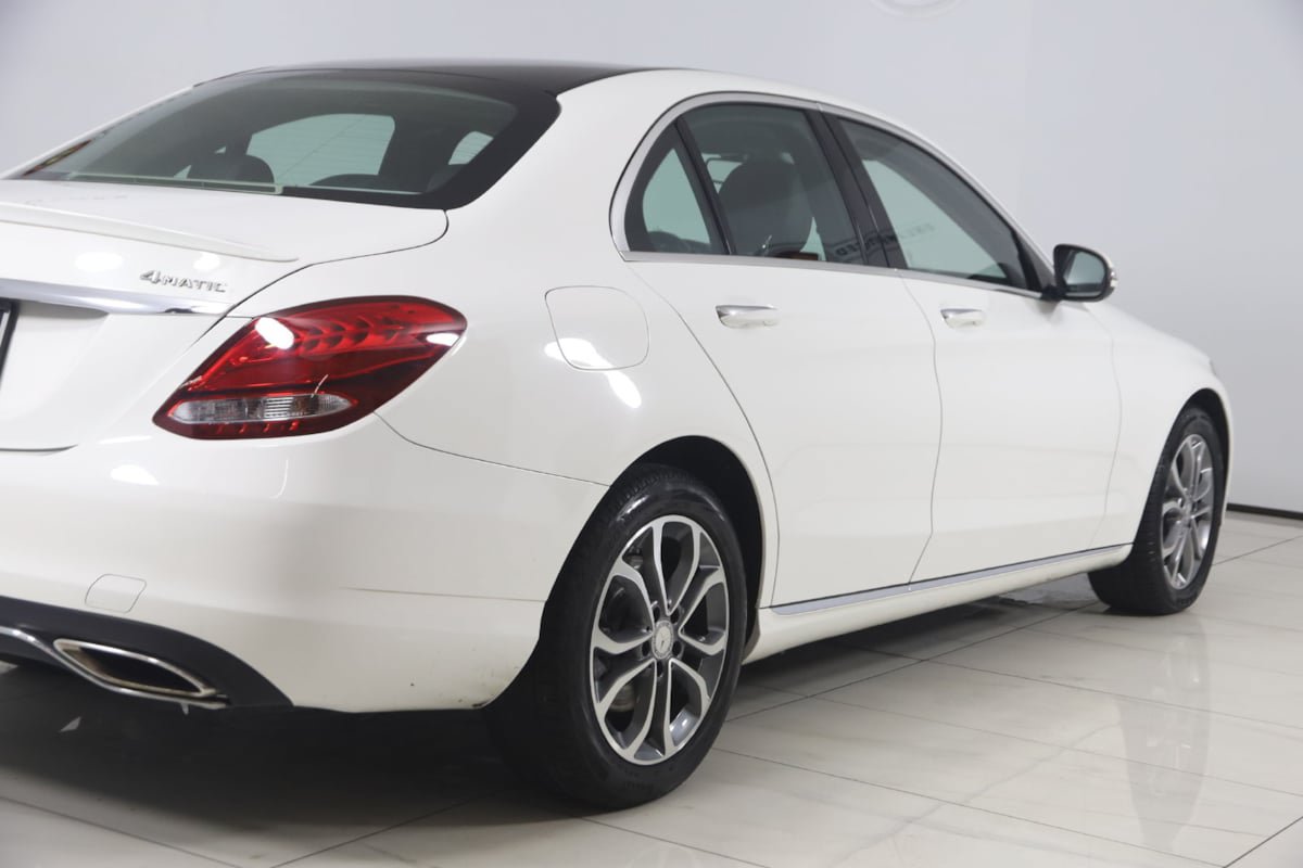 Used 2016 Mercedes-Benz C 300 4MATIC Sedan image 37