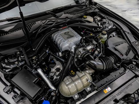 Used 2020 Ford Mustang Shelby GT500 w/ Technology Package RWD image 94