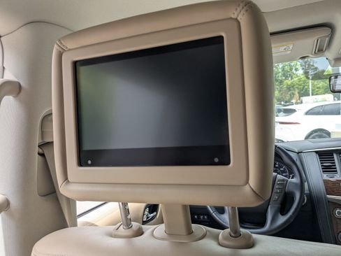 Used 2020 Nissan Armada Platinum w/ Captain's Chairs Package AWD/4WD image 35