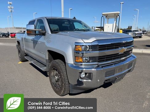 Used 2015 Chevrolet Silverado 2500 LTZ w/ Duramax Plus Package image 3