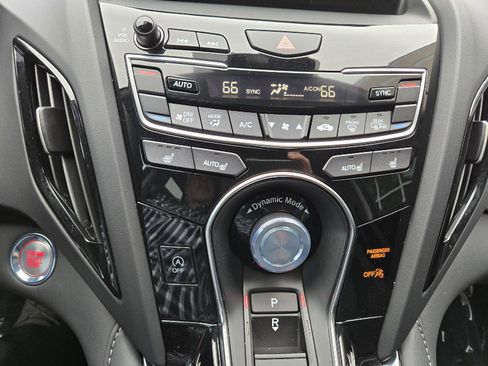 Used 2025 Acura RDX SH-AWD w/ Technology Package image 34