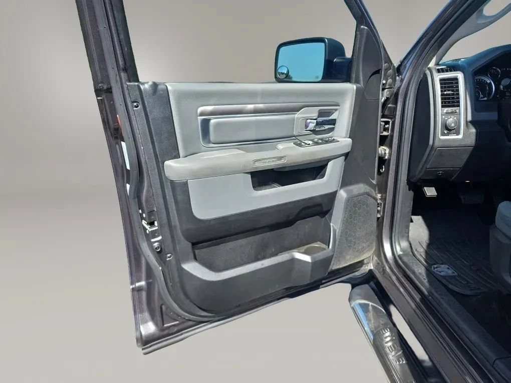 Used 2015 RAM 1500 Big Horn AWD/4WD image 42