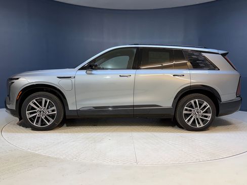 New 2026 Cadillac Vistiq Sport image 2