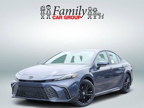 New 2026 Toyota Camry SE FWD image 1