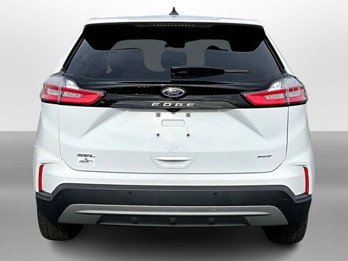 Used 2023 Ford Edge SEL image 4