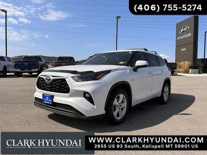 Used 2022 Toyota Highlander LE