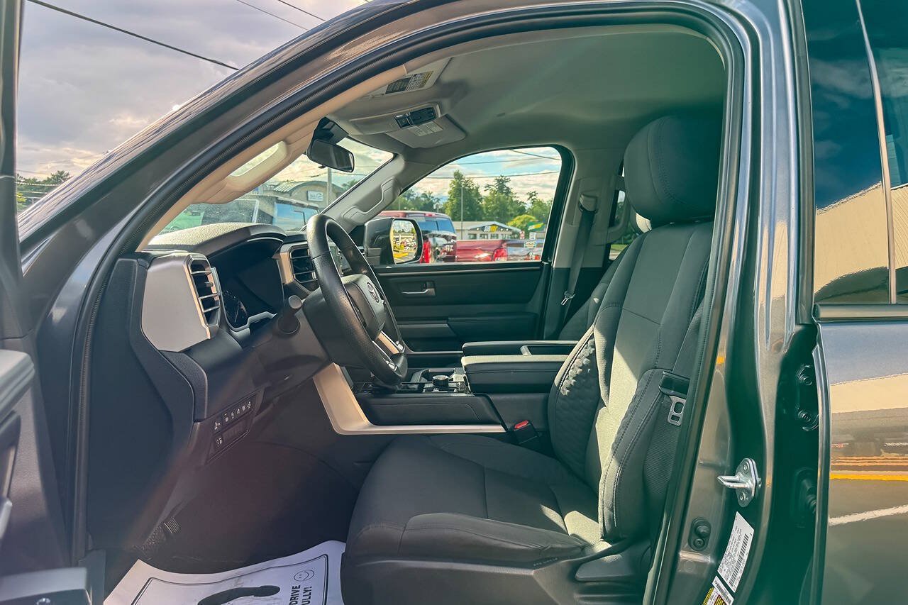 Used 2023 Toyota Tundra SR5 w/ SR5 Convenience Package AWD/4WD image 18