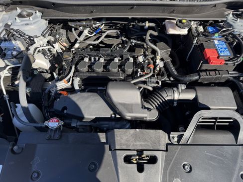 Used 2025 Honda CR-V EX-L image 26