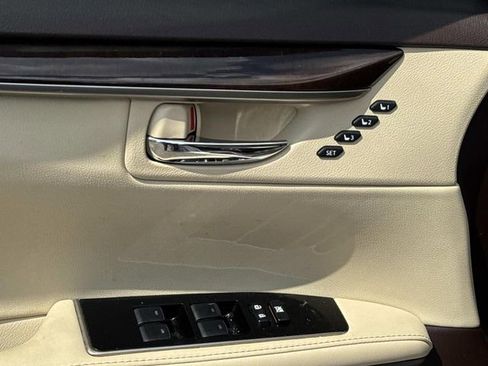 Used 2018 Lexus ES 350 w/ Premier Package image 26