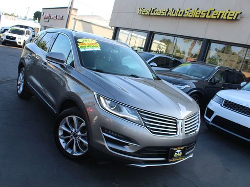 Used 2017 Lincoln MKC Select w/ Select Plus Package image 39