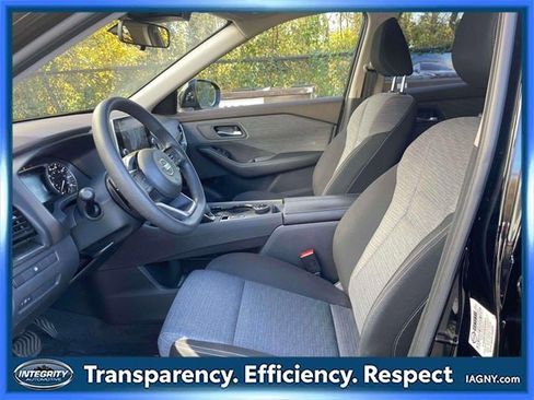 Certified 2021 Nissan Rogue SV image 15