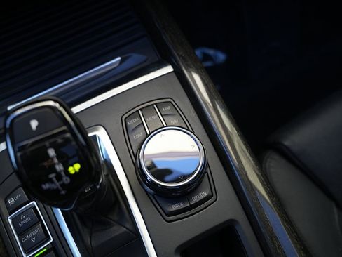 Used 2017 BMW X5 xDrive50i image 64