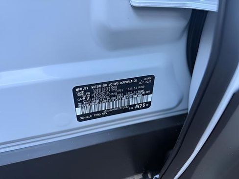 New 2026 Mitsubishi Outlander AWD image 36