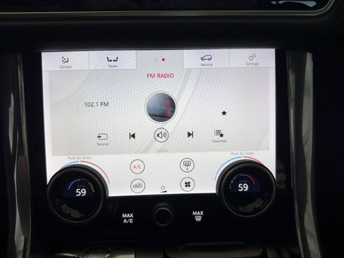 Used 2018 Land Rover Range Rover Sport HSE AWD/4WD image 31