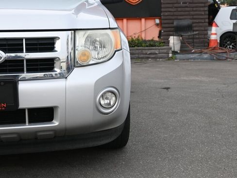Used 2009 Ford Escape XLT image 5
