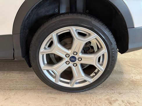 Used 2019 Ford Escape Titanium w/ U9j03 - Titanium Tow Package image 30