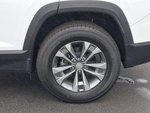 Used 2026 Chevrolet Equinox LT FWD image 29