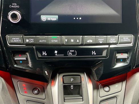 Used 2024 Honda Odyssey Sport image 15