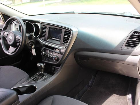 Used 2015 Kia Optima LX FWD image 36