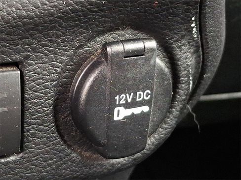 Used 2014 Jeep Wrangler Unlimited Sahara image 26