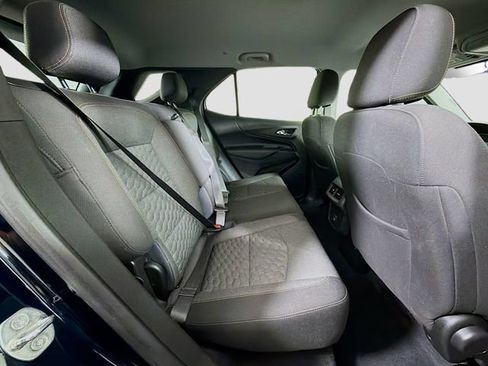 Used 2021 Chevrolet Equinox LT w/ Driver Convenience Package AWD/4WD image 29