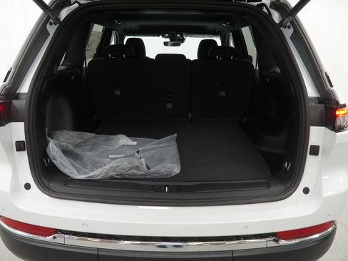 New 2026 Jeep Grand Cherokee Laredo X AWD/4WD image 31