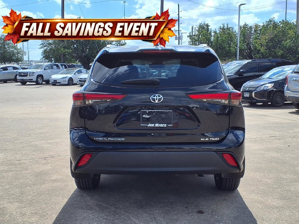 Used 2023 Toyota Highlander XLE AWD/4WD image 8