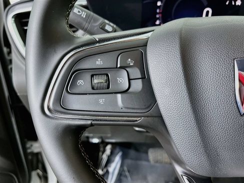 Used 2025 Buick Encore GX Preferred FWD image 15