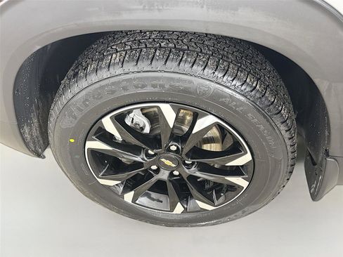 Used 2023 Chevrolet TrailBlazer LT w/ Convenience Package image 29