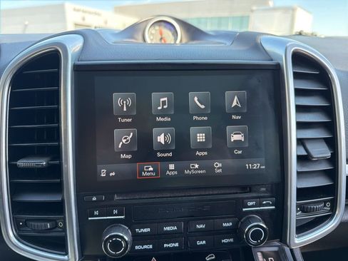 Used 2017 Porsche Cayenne Platinum Edition image 10