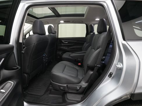 Used 2025 Subaru Ascent Limited w/ Popular Package #2 AWD/4WD image 16