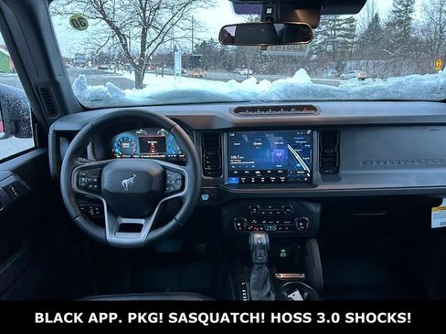 New 2025 Ford Bronco Badlands w/ Sasquatch Package AWD/4WD image 7
