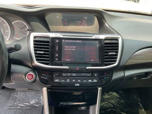 Used 2016 Honda Accord Touring image 23
