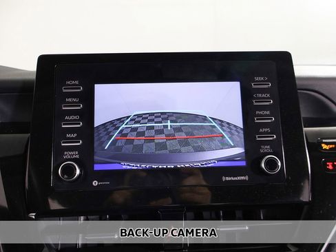 Used 2024 Toyota Camry SE FWD image 4