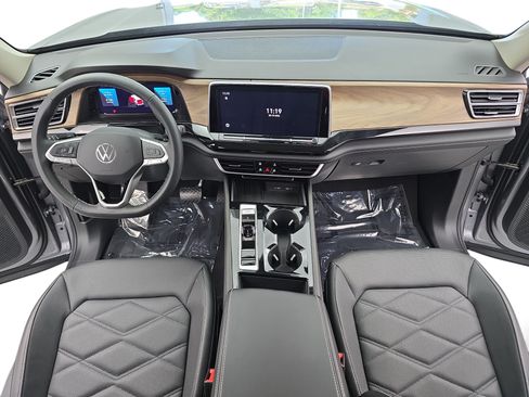 Certified 2025 Volkswagen Atlas SE AWD/4WD image 9