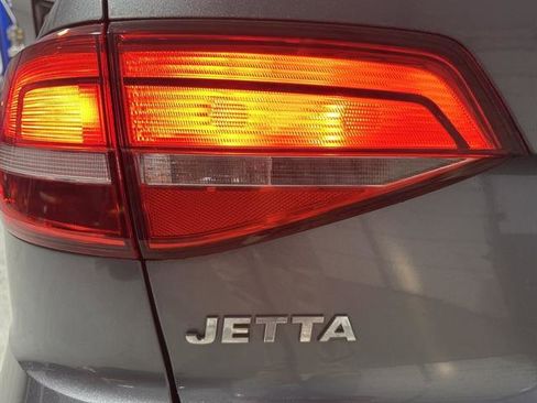 Used 2015 Volkswagen Jetta S w/ Welcome Package image 11