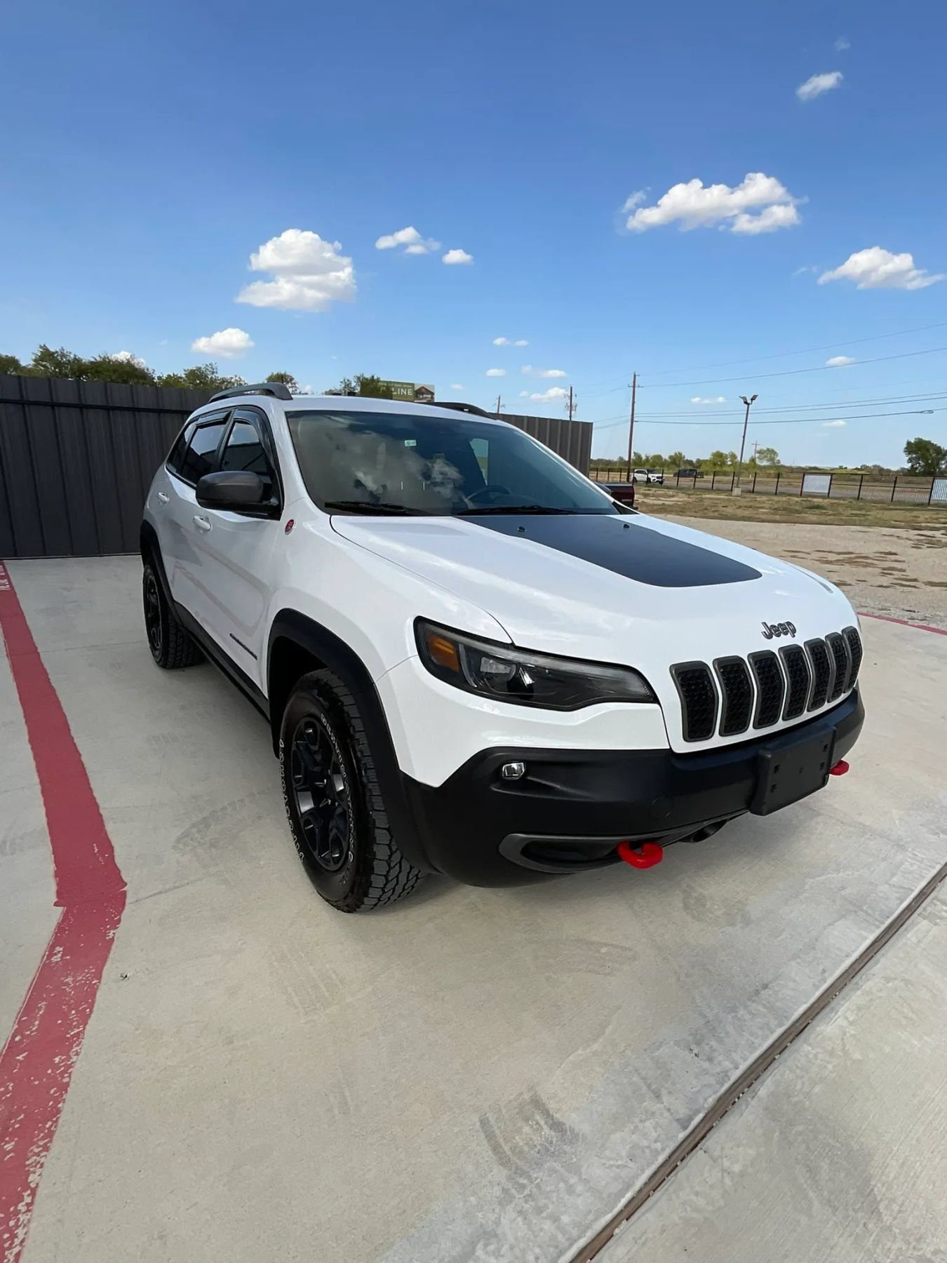 Used 2021 Jeep Cherokee Trailhawk w/ Trailer Tow Group AWD/4WD image 21