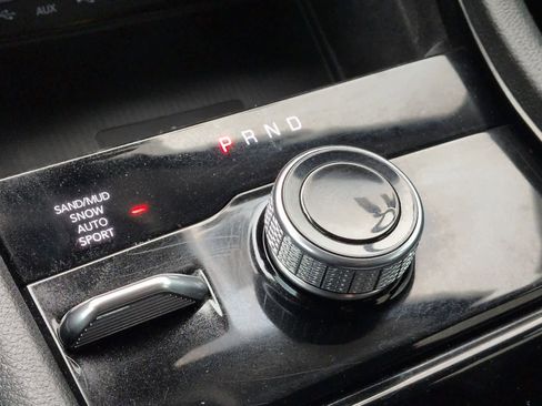 Used 2022 Jeep Grand Cherokee L Limited w/ Luxury Tech Group II image 34