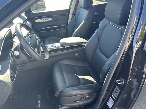 Used 2025 Genesis GV70 2.5T AWD/4WD image 11