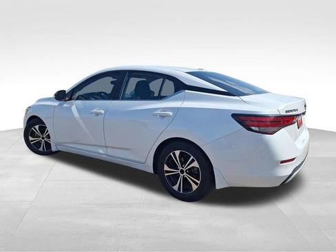 Certified 2022 Nissan Sentra SV FWD image 6